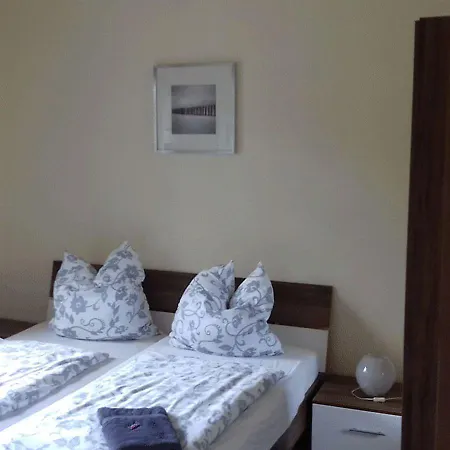 Zur Rampe 3* فيلدسهاوزن